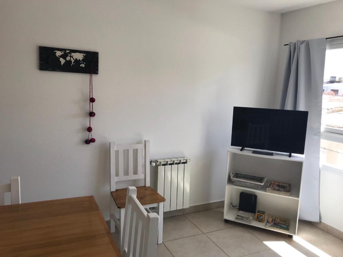 Dto Nuevo Barrio Universitario II , Wifi Y Cochera-Check In Express-Pet Friendly Bahía Blanca Extérieur photo